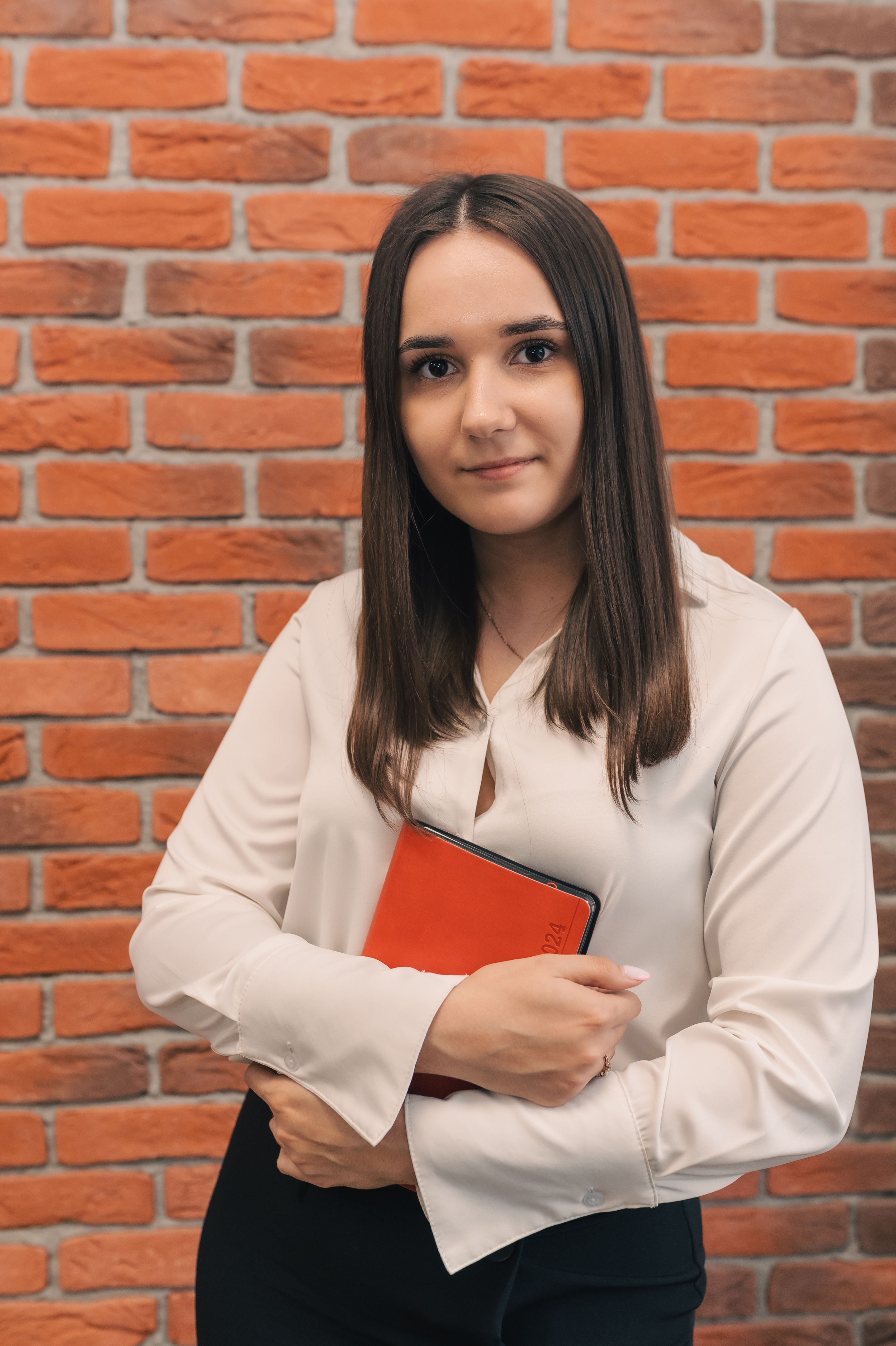 Почему одни юристы берут дешевле, а другие дороже? Как устроена работа в нашей юридической фирме